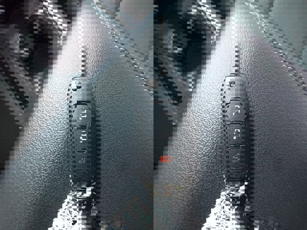 Used 2025 Ford F150 XLT w/ Equipment Group 301A Standard image 17