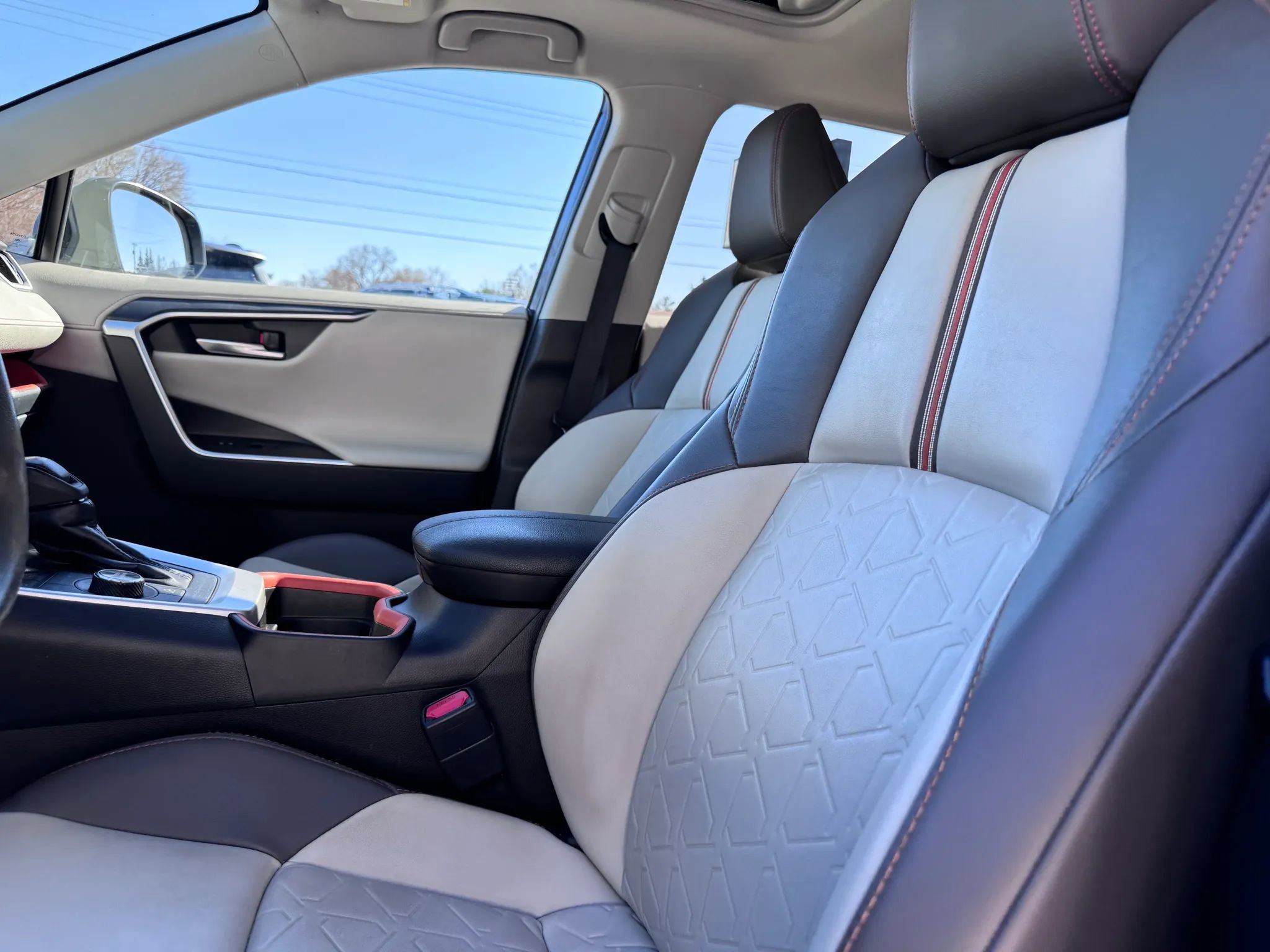 Used 2019 Toyota RAV4 Adventure w/ All Weather Liner Package AWD/4WD image 20