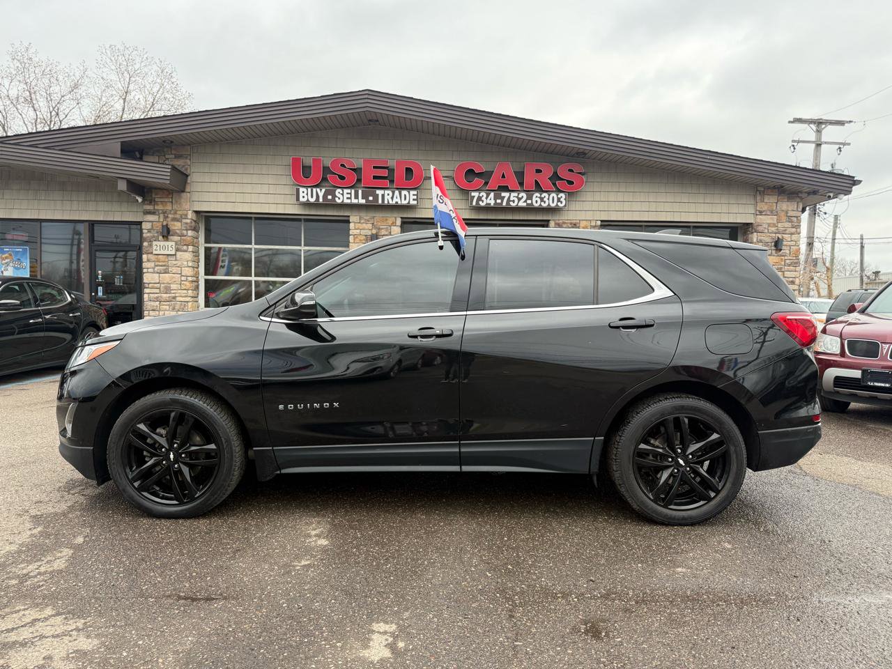 Used 2020 Chevrolet Equinox LT w/ Midnight Edition image 8