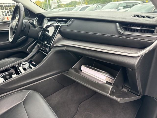 Certified 2022 Jeep Grand Cherokee Limited image 26