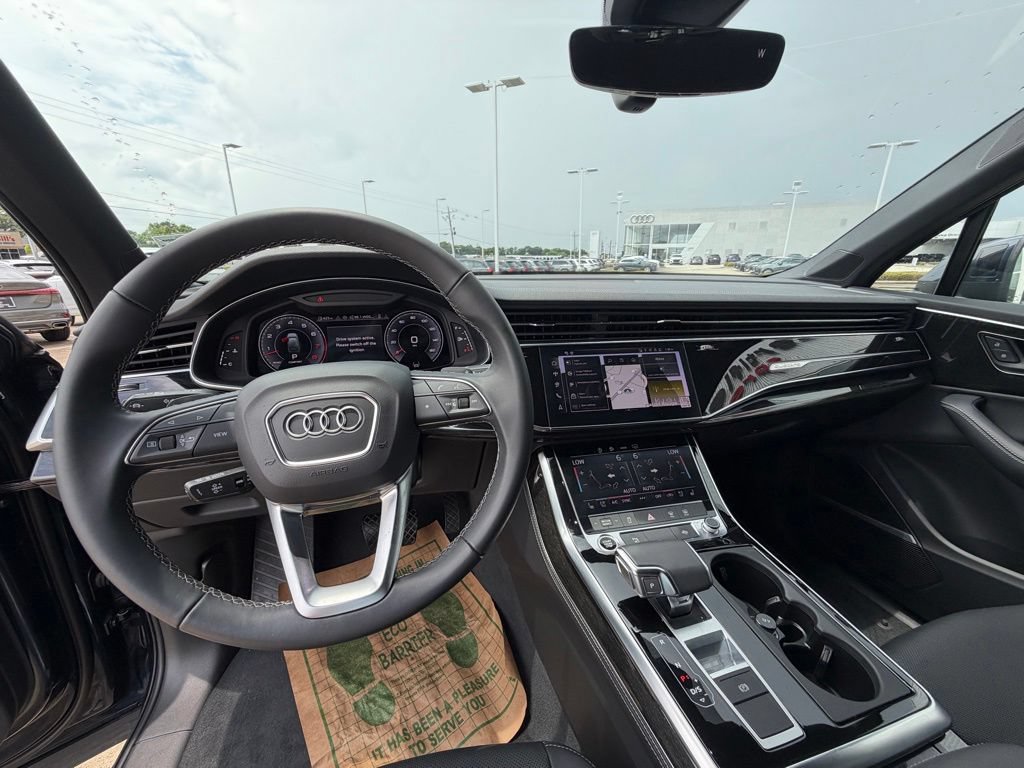Certified 2025 Audi Q7 3.0T Premium Plus w/ Premium Plus Package AWD/4WD image 12