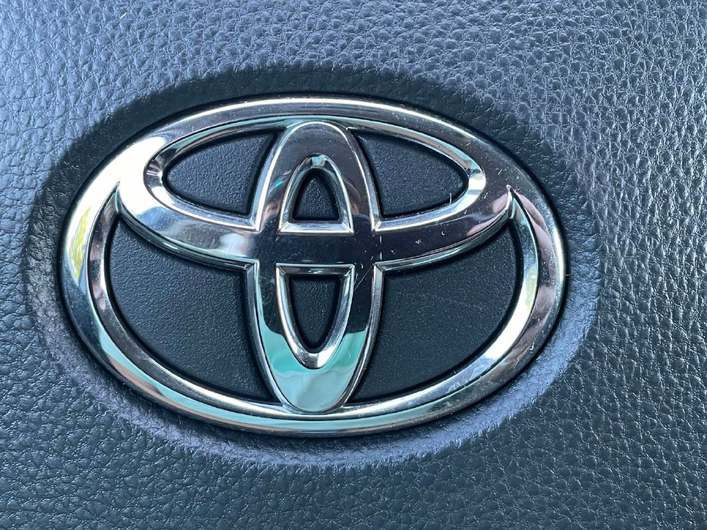 Used 2025 Toyota RAV4 LE FWD image 32