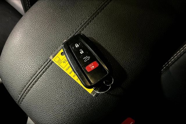 Used 2019 Toyota RAV4 Limited w/ Cold Weather Package image 29