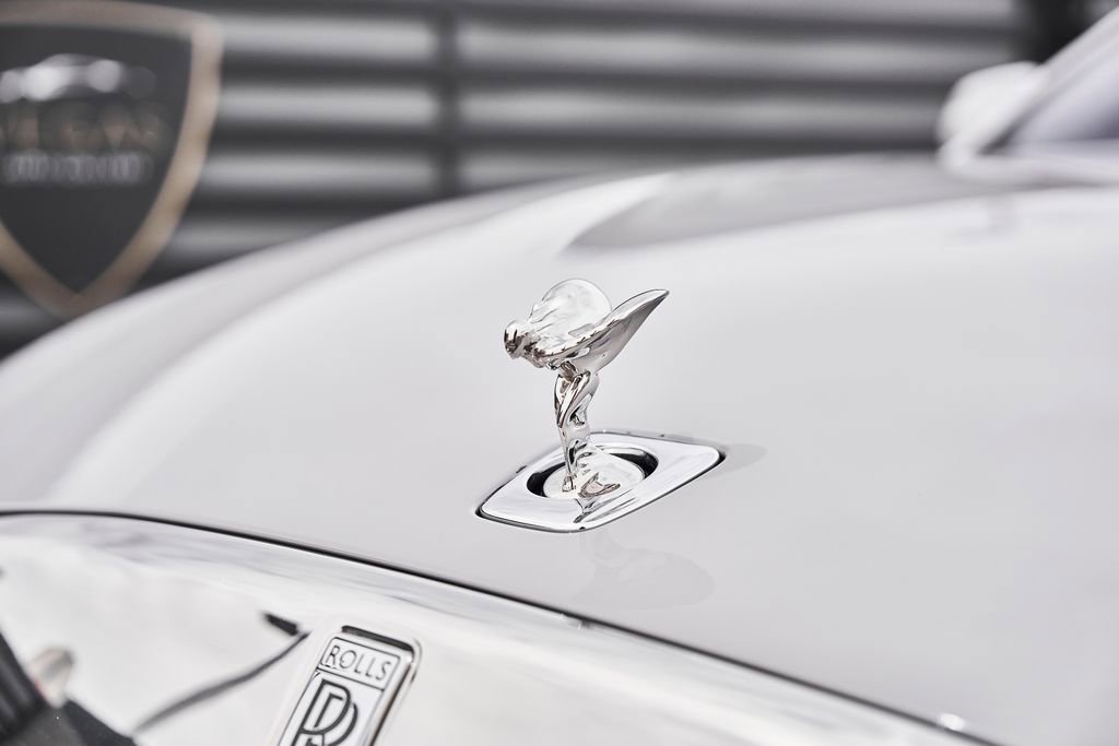 Used 2025 Rolls-Royce Spectre w/ Spectre Launch Package image 7