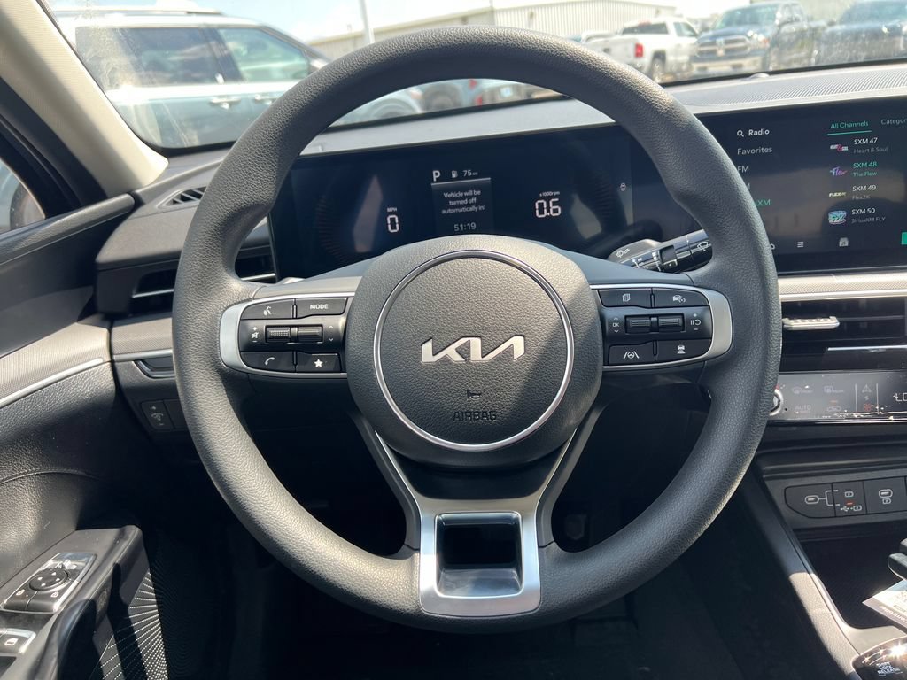 New 2026 Kia K5 LXS FWD image 17