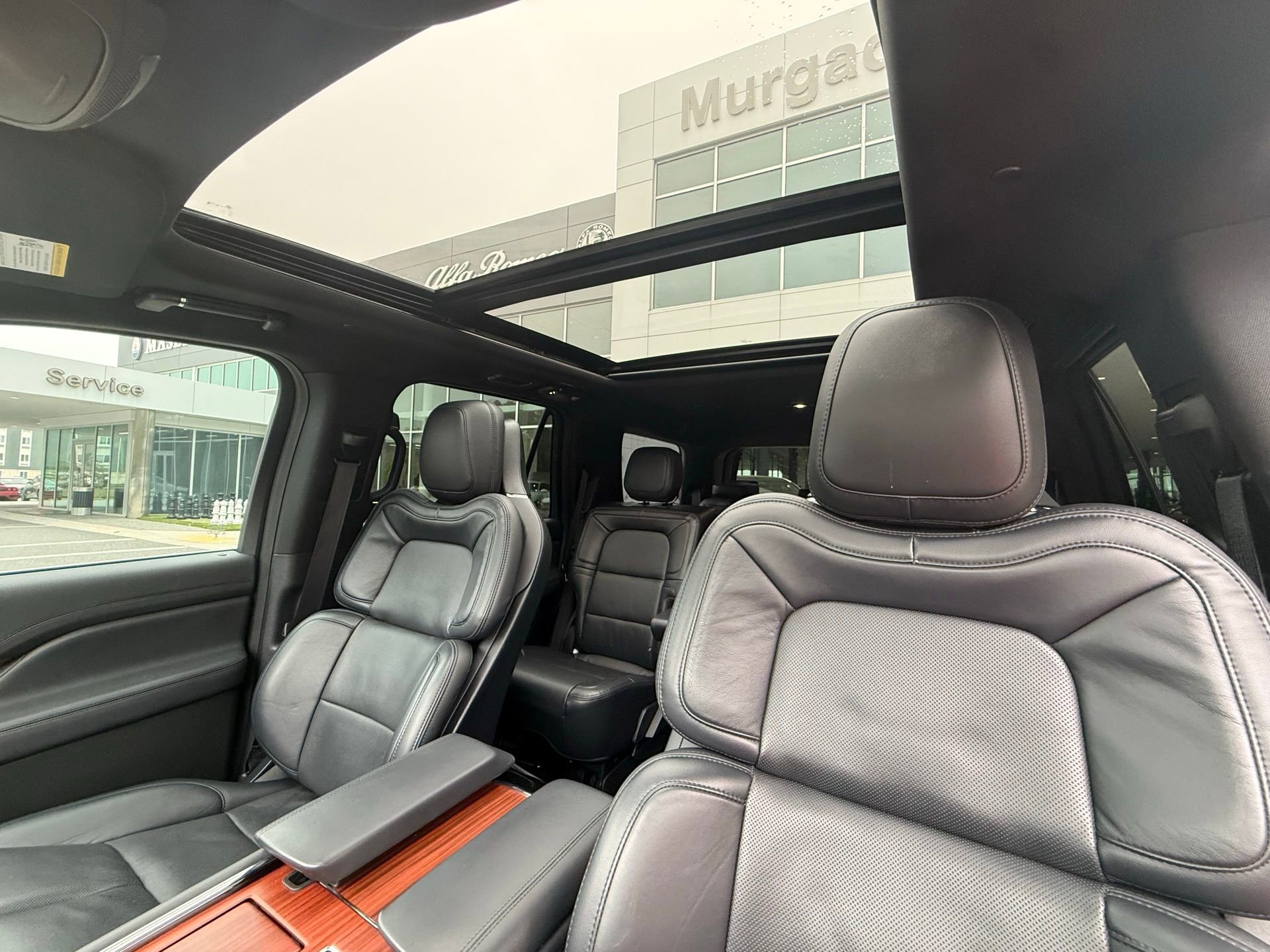 Used 2024 Lincoln Navigator Reserve image 38