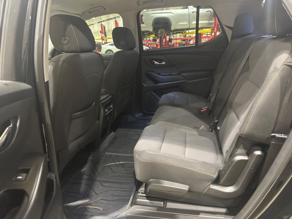 Used 2020 Chevrolet Traverse LS FWD image 43