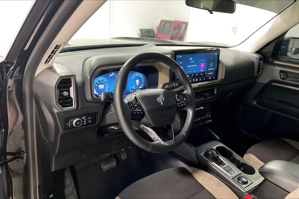 Used 2025 Ford Bronco Sport Big Bend w/ Convenience Package AWD/4WD image 16