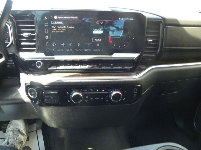 Used 2025 GMC Sierra 1500 SLT RWD image 18