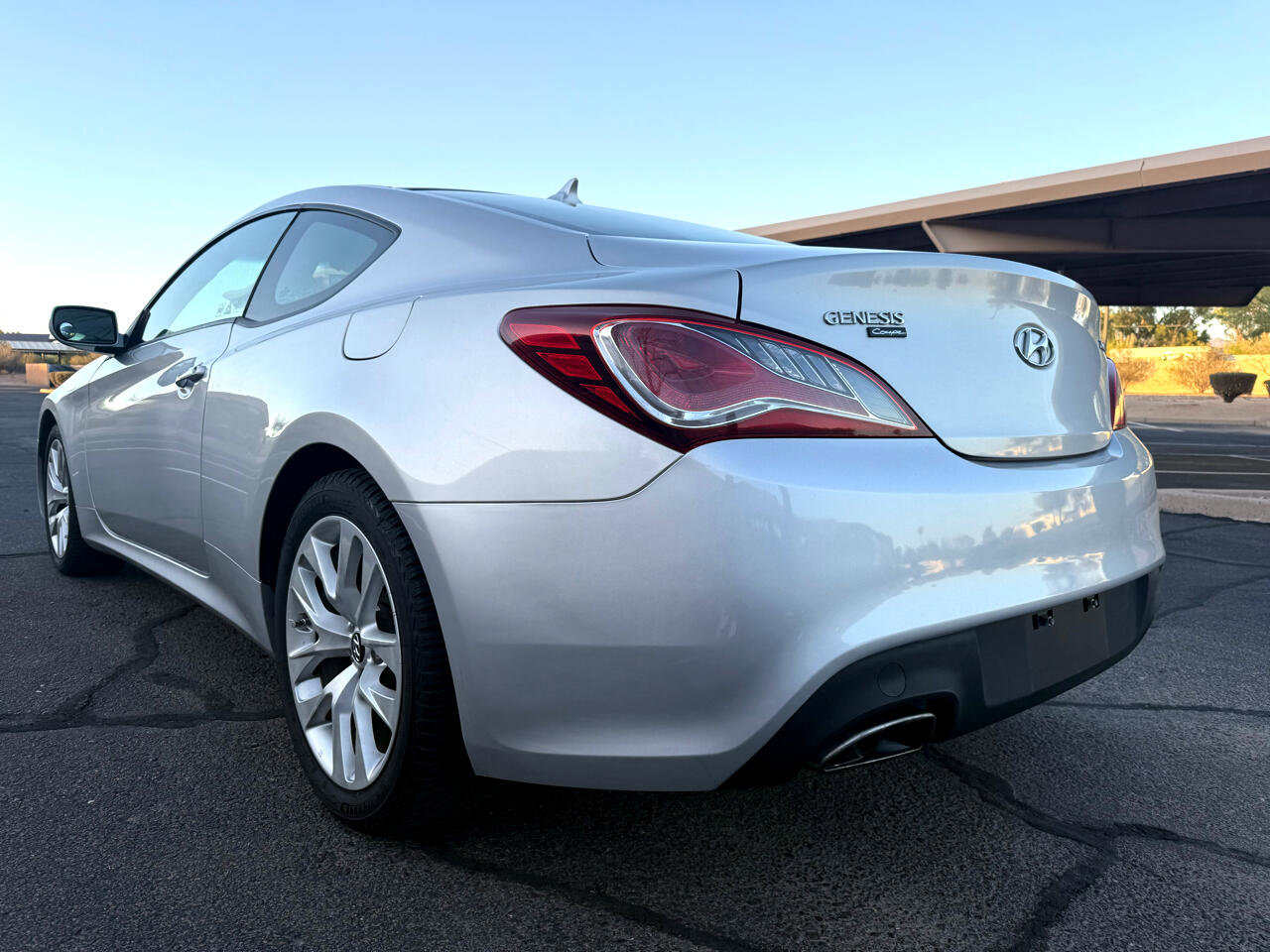Used 2013 Hyundai Genesis 2.0T RWD image 5