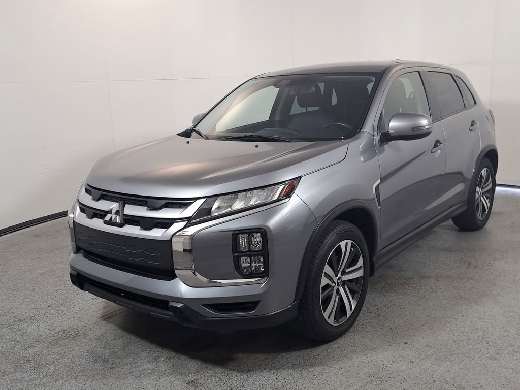 Used 2022 Mitsubishi Outlander Sport SE image 3