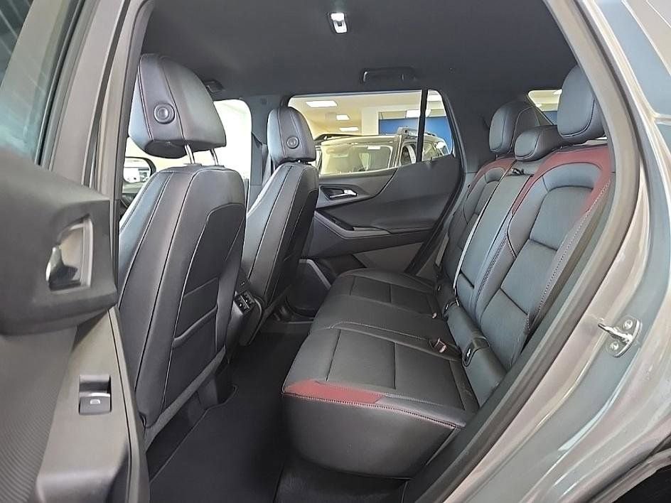 Used 2025 Chevrolet Equinox RS w/ Safety and Technology Package image 24