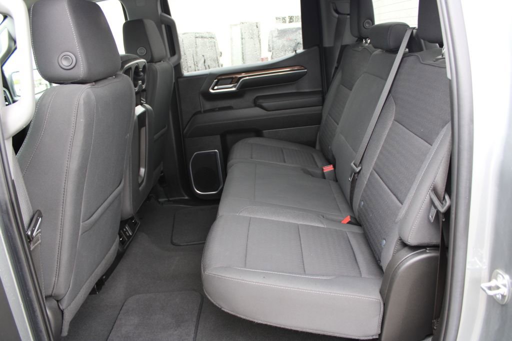 Used 2023 Chevrolet Silverado 1500 LT image 13