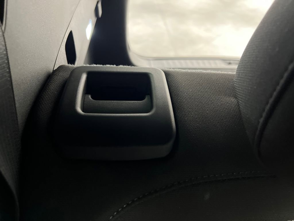 Used 2025 GMC Terrain Elevation image 18