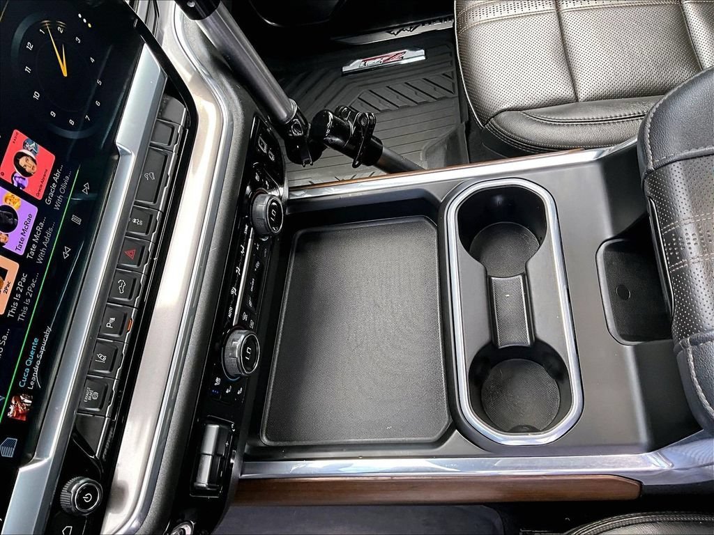 Used 2024 Chevrolet Silverado 2500 High Country w/ Midnight Edition AWD/4WD image 19