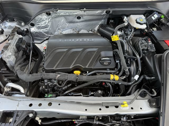 Certified 2025 Chevrolet Trax ACTIV FWD image 33