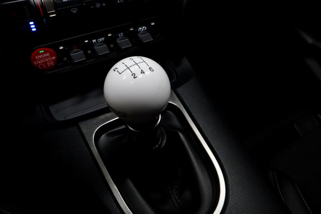 Used 2017 Ford Mustang Shelby GT350 image 32