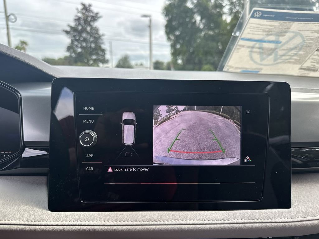 New 2025 Volkswagen Taos S image 17