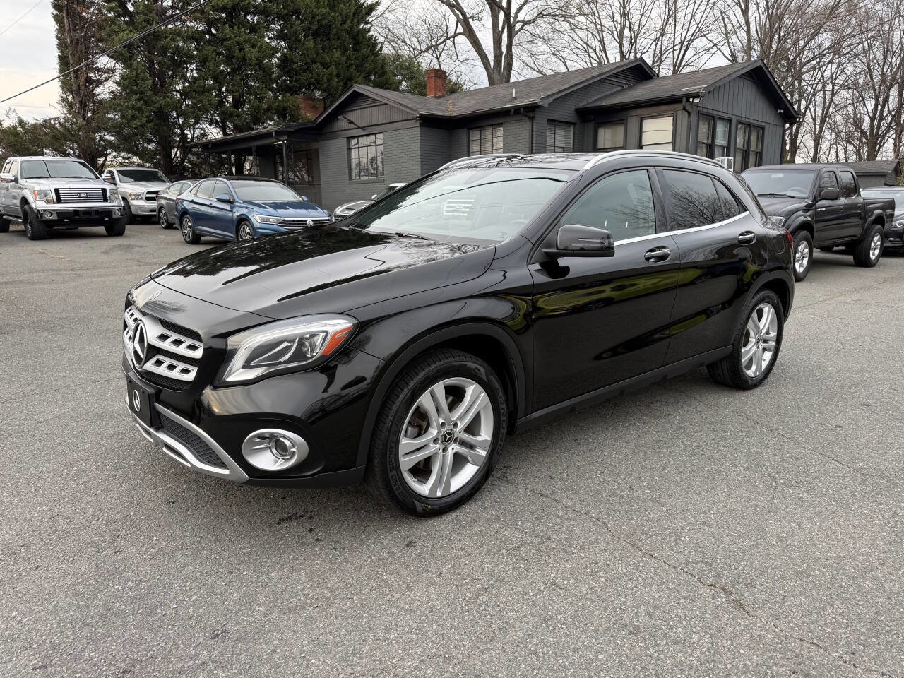 Used 2020 Mercedes-Benz GLA 250 4MATIC image 2