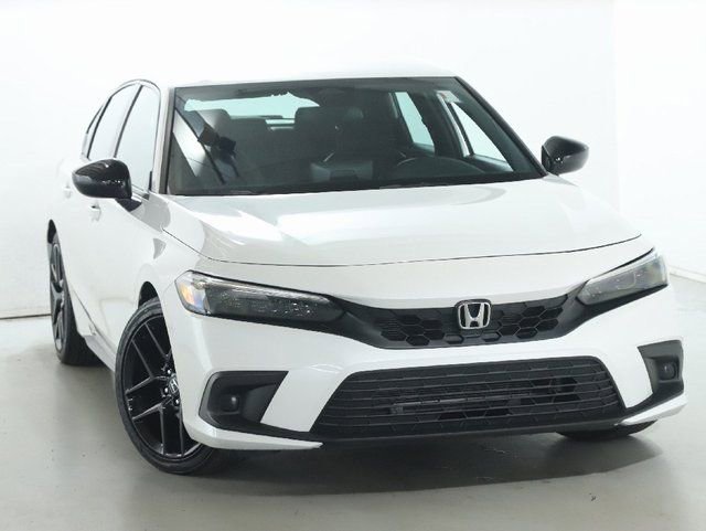 Used 2023 Honda Civic Sport image 2