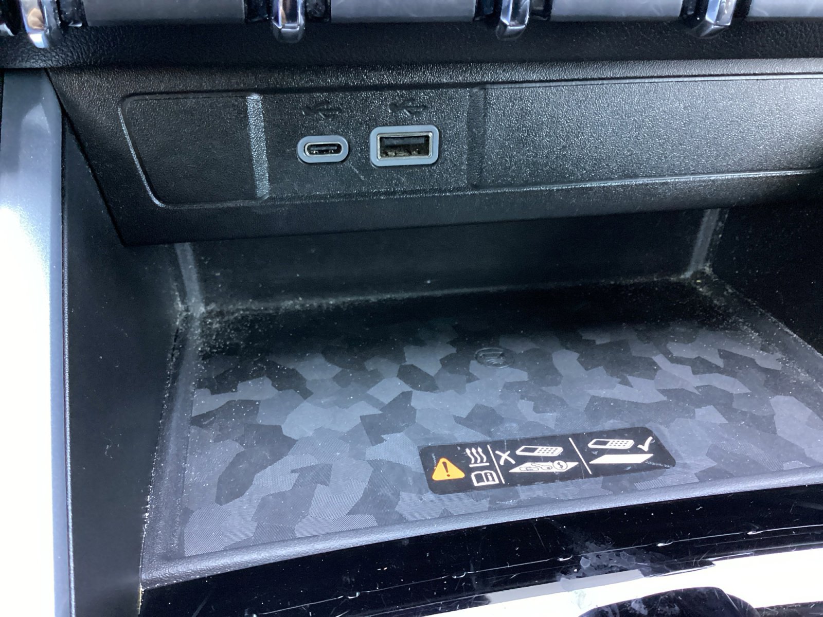 Used 2024 Chevrolet Colorado LT w/ LT Convenience Package II image 25