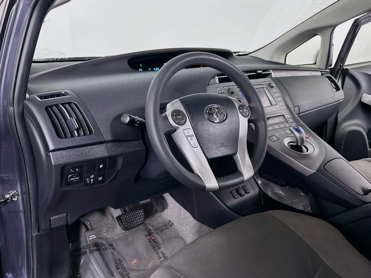 Used 2015 Toyota Prius Prime Plug-In Hybrid image 22