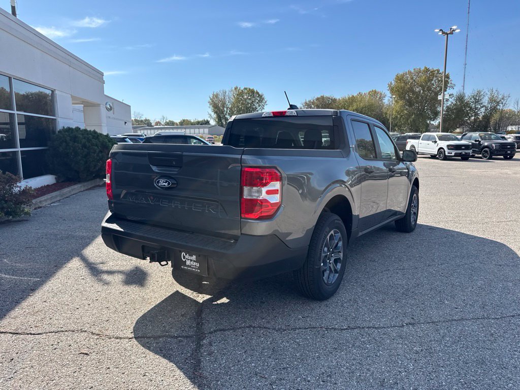 New 2026 Ford Maverick XLT w/ Equipment Group 301A AWD/4WD image 3