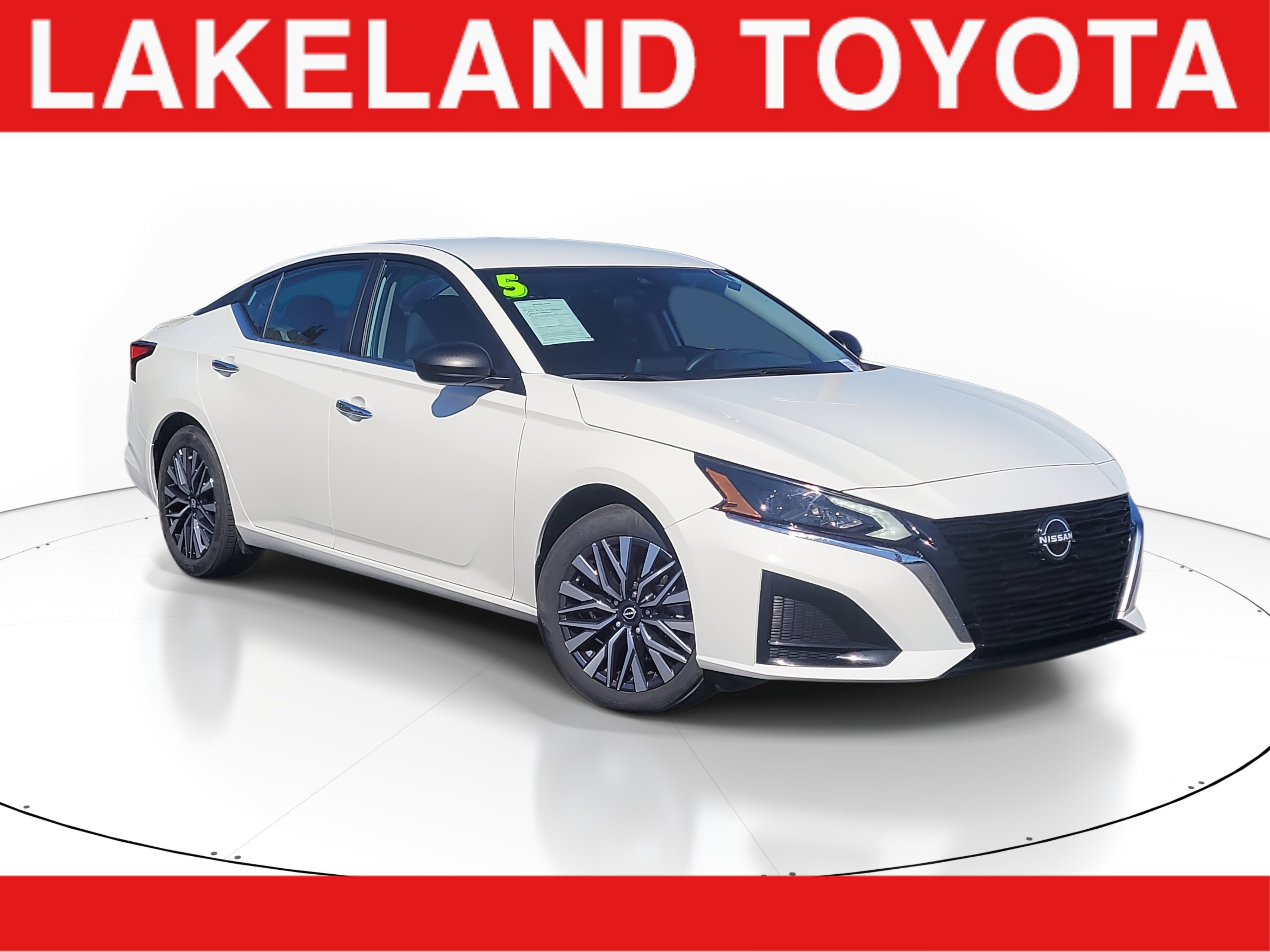 Used 2025 Nissan Altima 2.5 SV