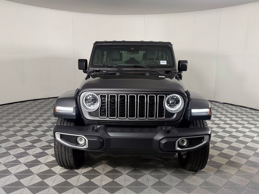 Certified 2025 Jeep Wrangler Unlimited Sahara AWD/4WD image 4