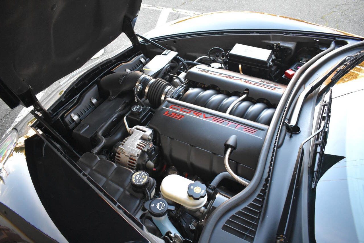 Used 2007 Chevrolet Corvette Base 2dr Coupe w/ Preferred Equipment Group image 54