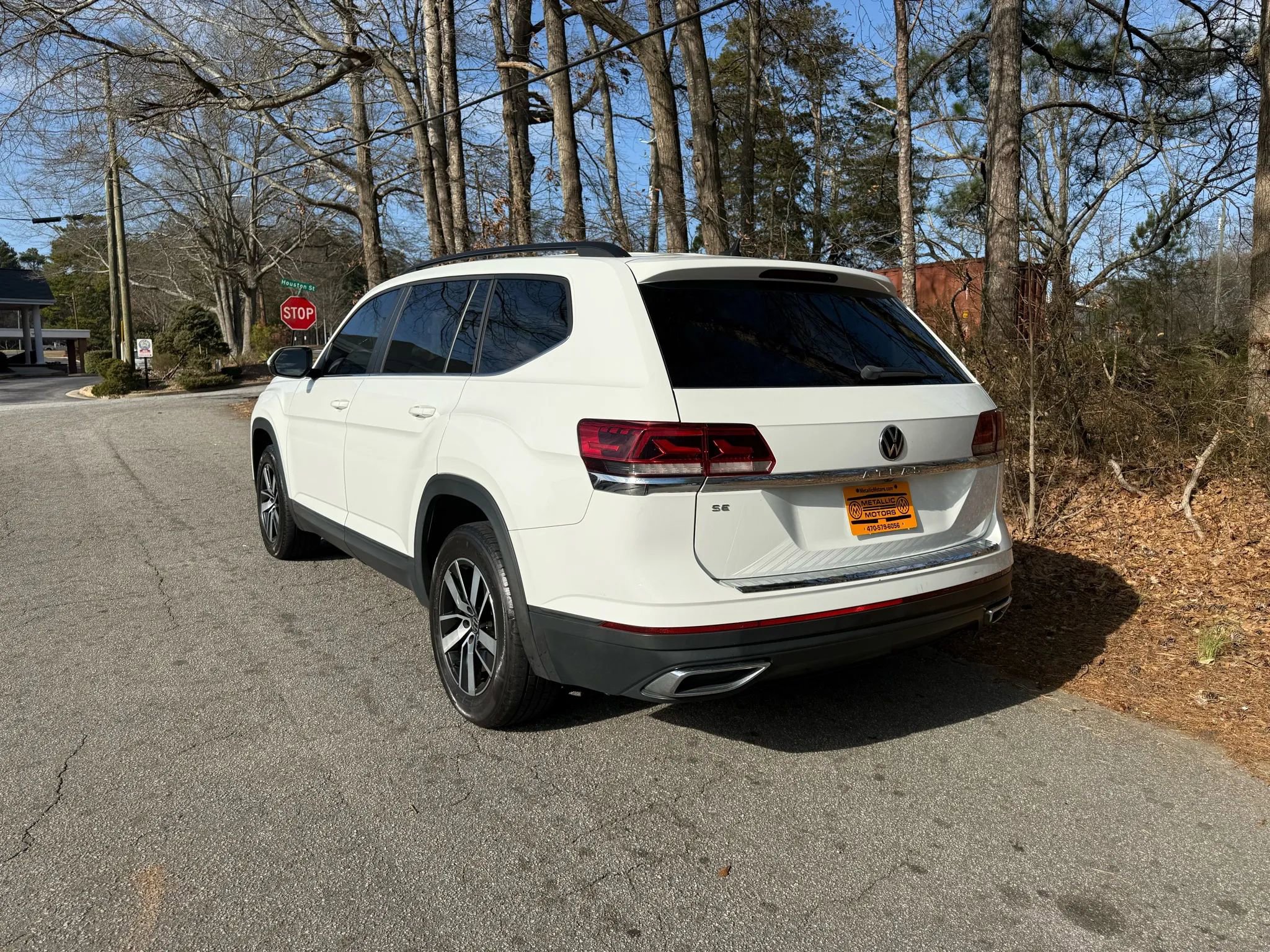 Used 2021 Volkswagen Atlas SE image 3