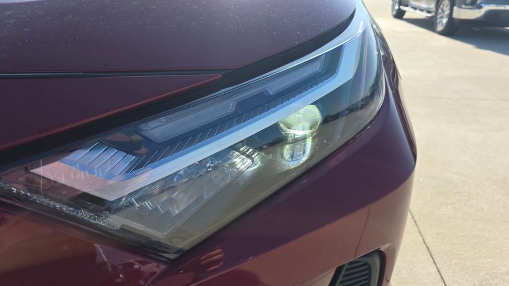Used 2023 Toyota RAV4 XLE w/ Convenience Package FWD image 9