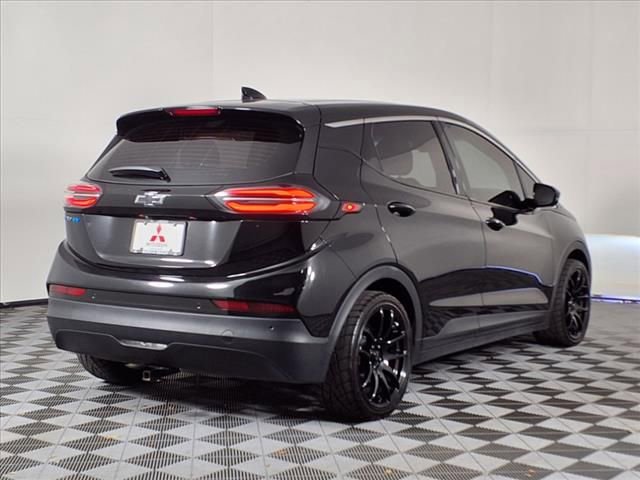 Used 2022 Chevrolet Bolt LT w/ Infotainment Package FWD image 30