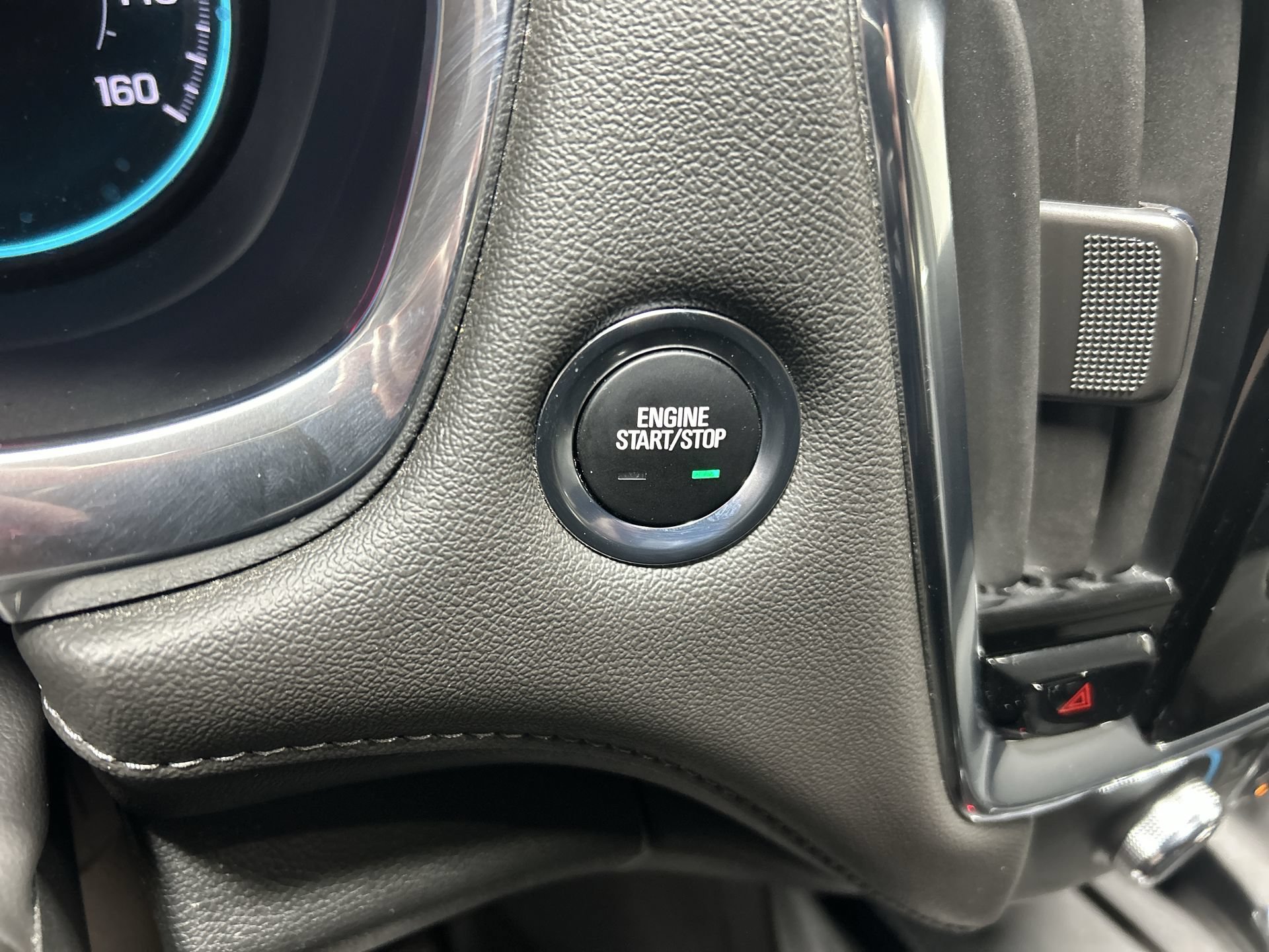 Certified 2023 Chevrolet Traverse LT w/ Midnight/Sport Edition AWD/4WD image 18