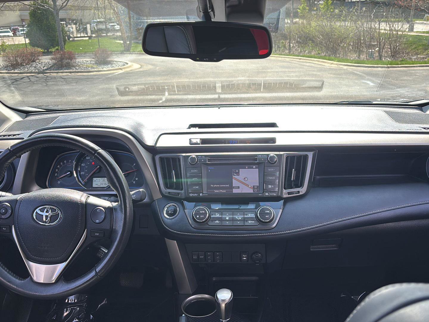 Used 2014 Toyota RAV4 Limited w/ Technology Package AWD/4WD image 20