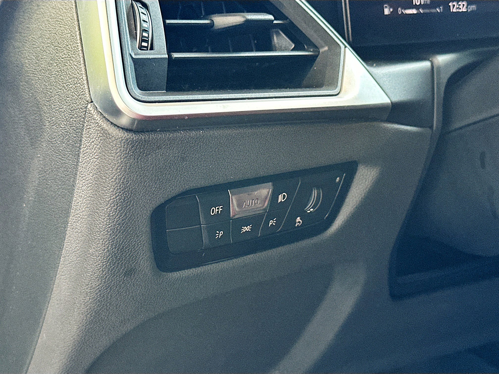 Used 2023 BMW M340i w/ Premium Package image 10