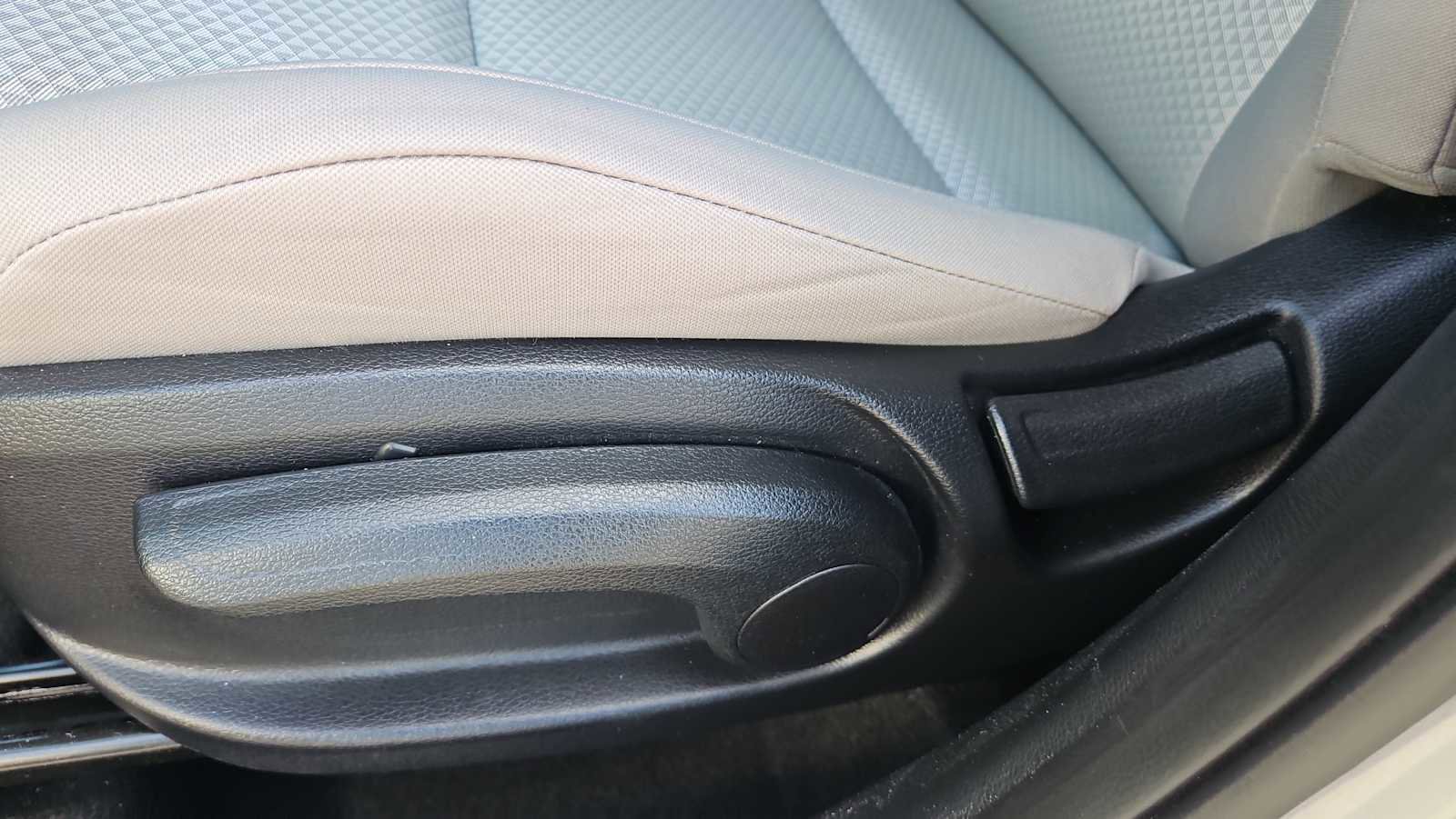 Used 2023 Kia Soul LX image 14