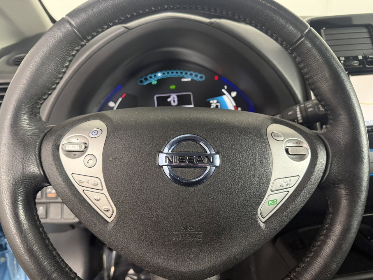 Used 2015 Nissan Leaf SL w/ Premium Package image 19