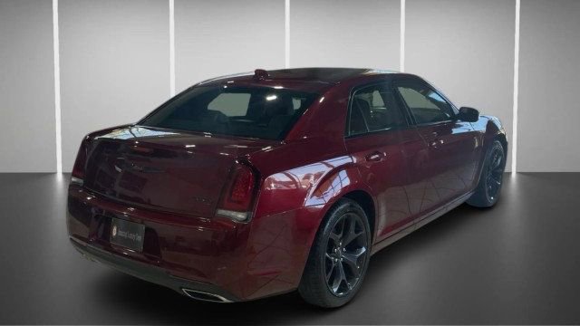 Used 2023 Chrysler 300 S image 4