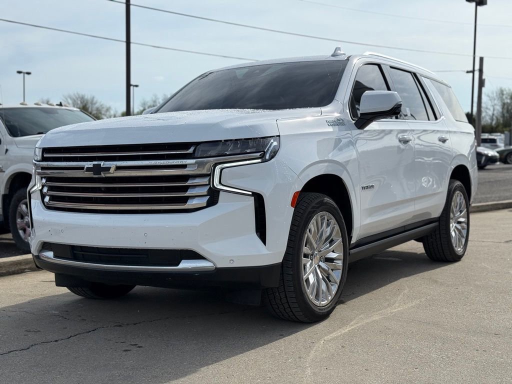 Used 2023 Chevrolet Tahoe High Country w/ Premium Package 2 AWD/4WD image 2