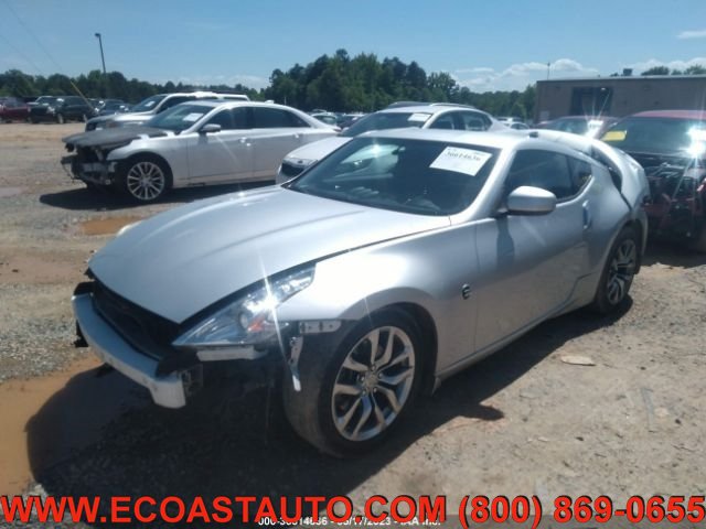 Used 2014 Nissan 370Z Coupe RWD image 3