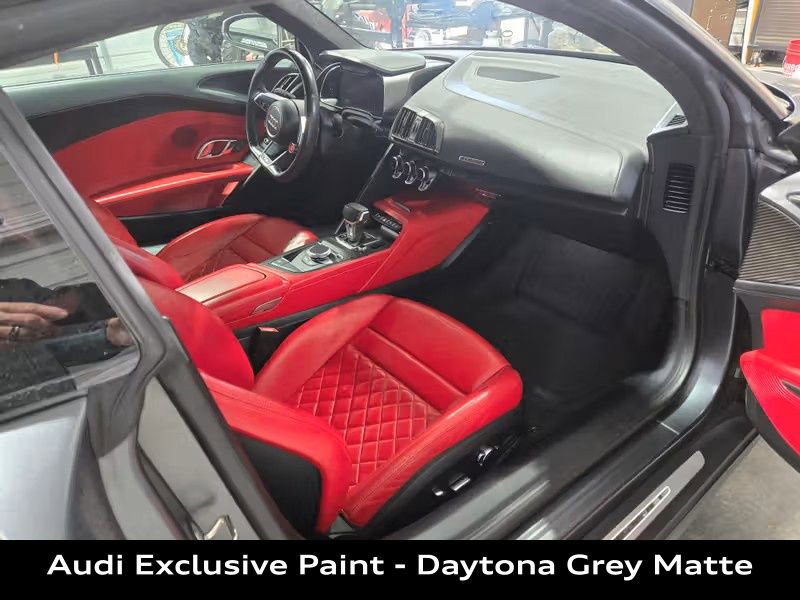 Used 2017 Audi R8 V10 w/ Carbon Exterior Package image 20