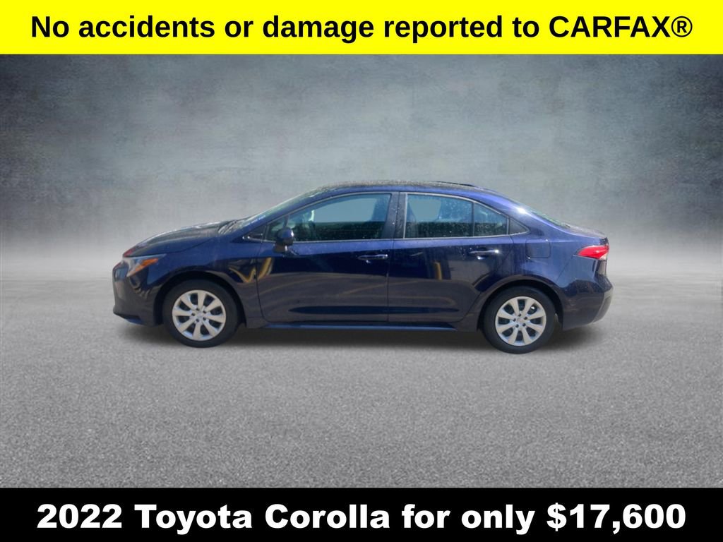 Used 2022 Toyota Corolla LE image 2
