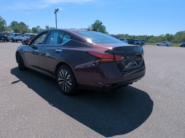 Used 2025 Nissan Altima 2.5 SV FWD image 29