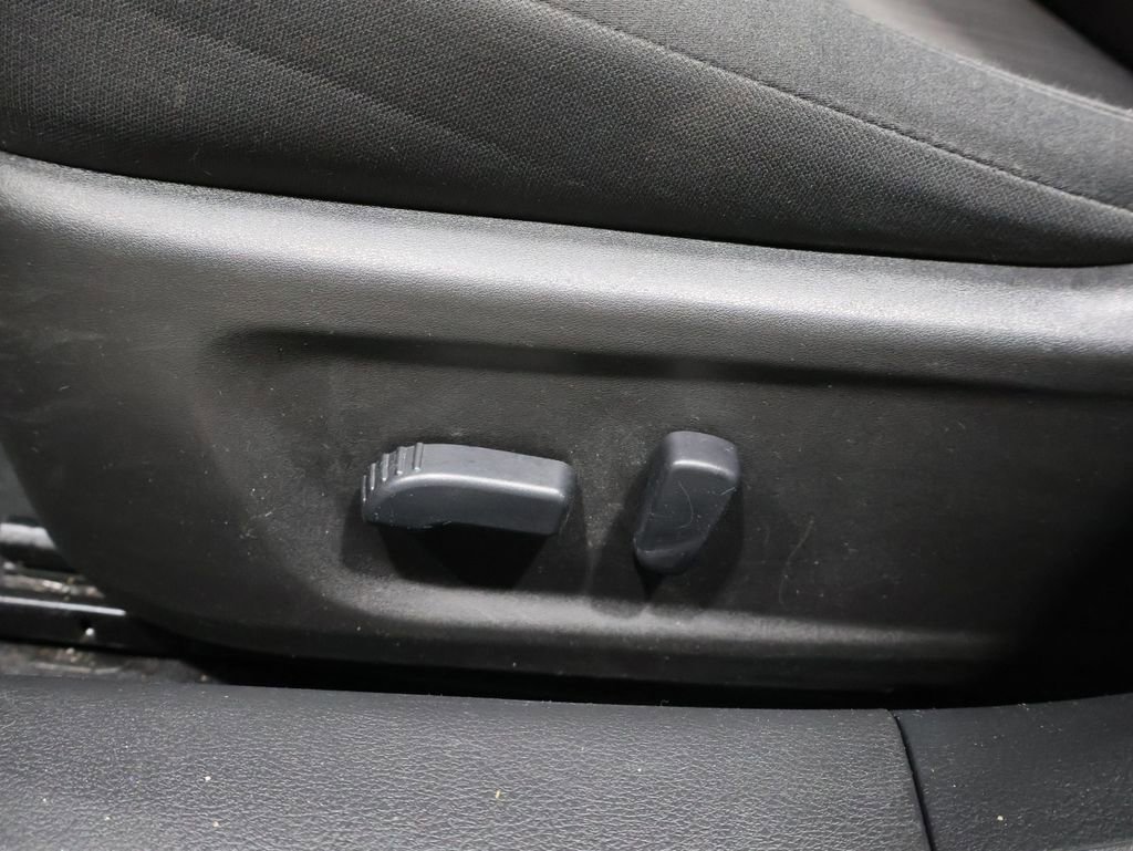 Used 2024 Nissan Altima 2.5 SV image 12