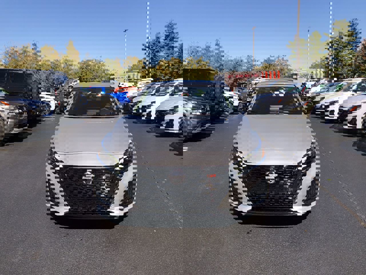 New 2025 Nissan Altima 2.5 SR w/ SR Premium Package image 16