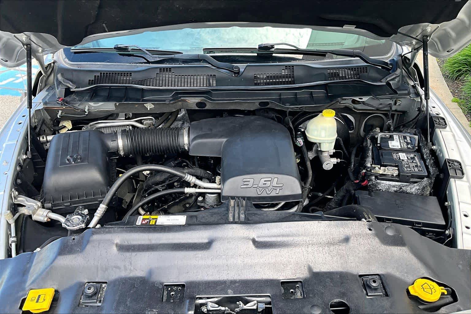 Used 2015 RAM 1500 Express AWD/4WD image 29