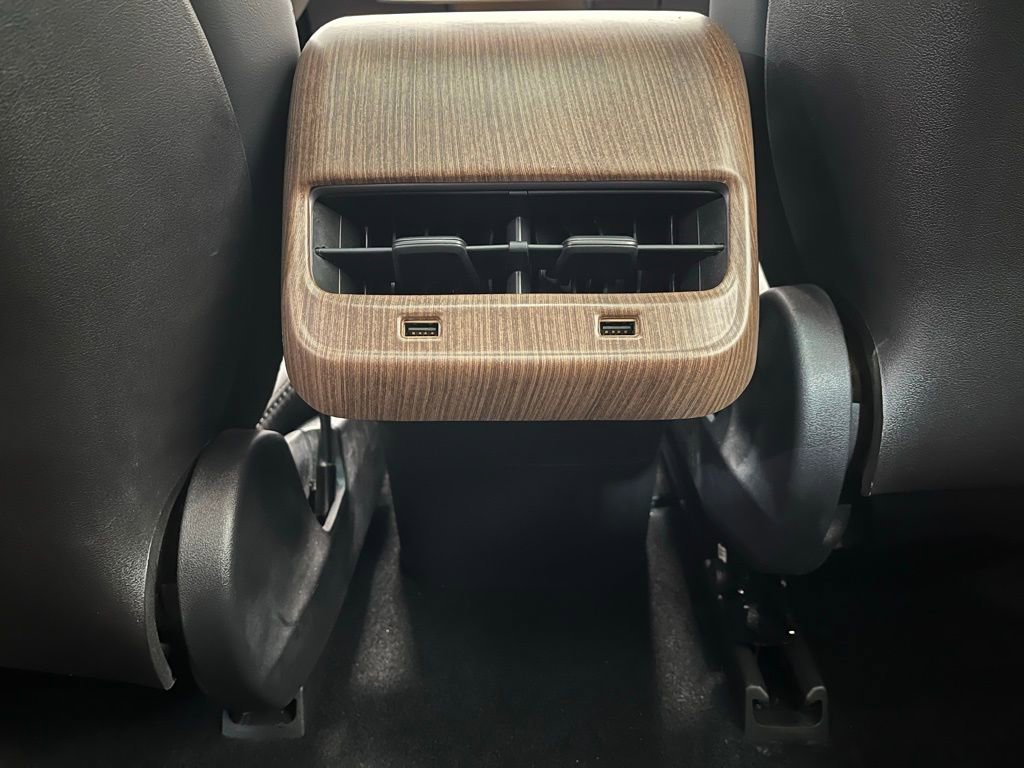 Used 2020 Tesla Model 3 Long Range image 16