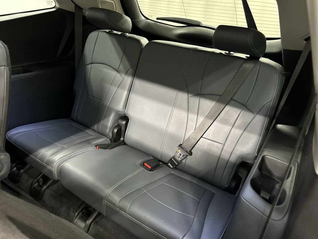 Used 2021 Buick Enclave Premium w/ Sun and Sites Package AWD/4WD image 21