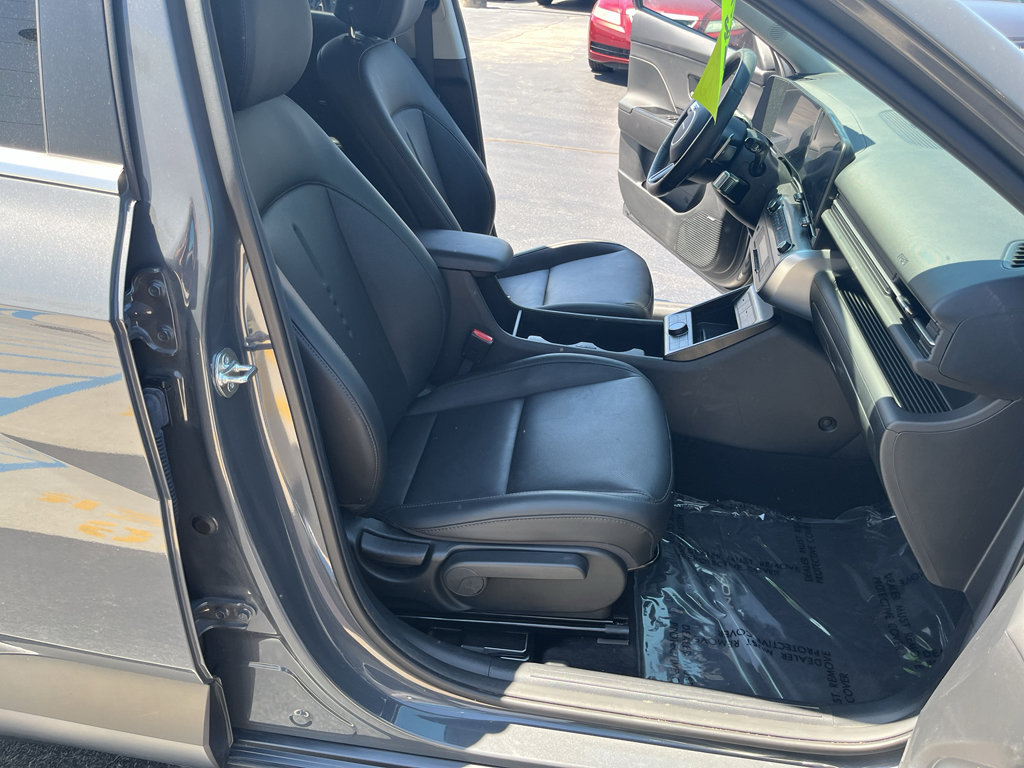 Used 2025 Hyundai Kona Limited AWD/4WD image 42